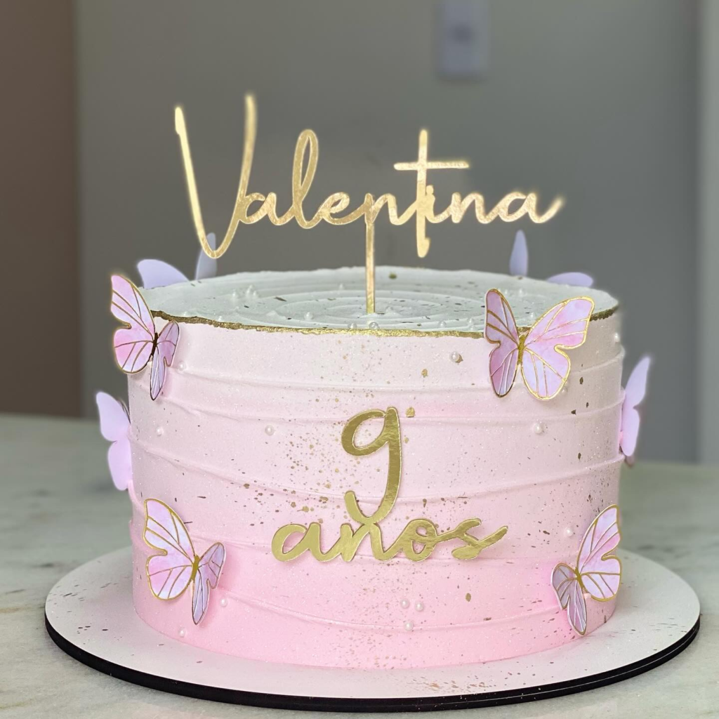 Bolo Aniversário Feminino 18